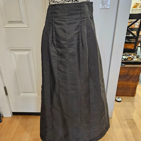 Patricia Louisor Paris - long quilted winter skirt in gunmetal grey - S - Picture 1 of 2